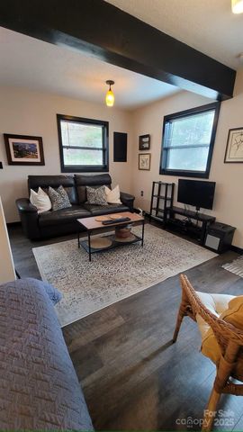 60 Walden Pond Road, Bryson City, NC 28713