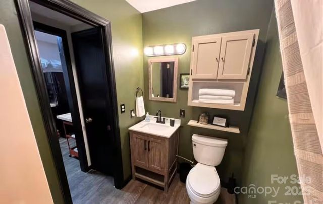 60 Walden Pond Road, Bryson City, NC 28713