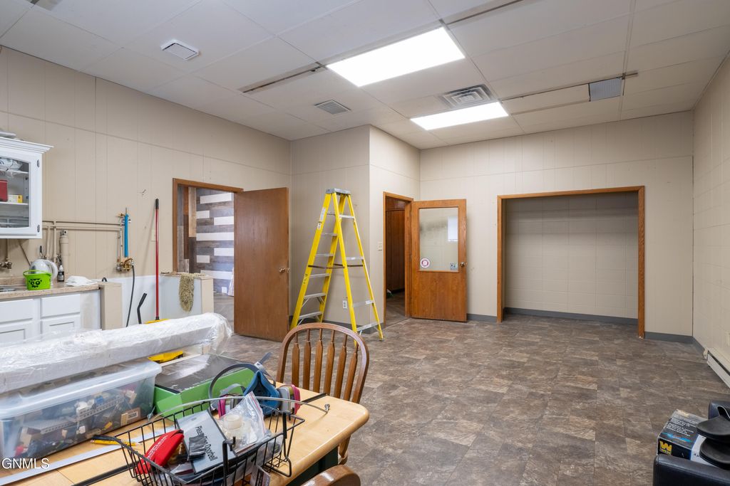 2517 Main Street W, Valley City, ND 58072 photo 13