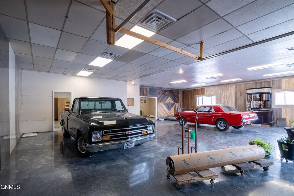 2517 Main Street W, Valley City, ND 58072 photo 5