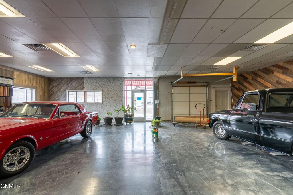 2517 Main Street W, Valley City, ND 58072 photo 6