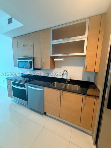 60 SW 13th St 1618, Miami, FL 33130