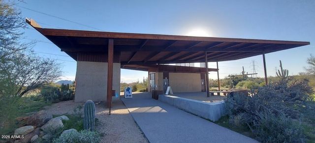 14422 E MONUMENT Drive, Scottsdale, AZ 85262