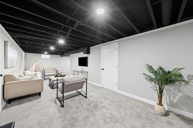 1016 RICHMOND Street, Joliet, IL 60435