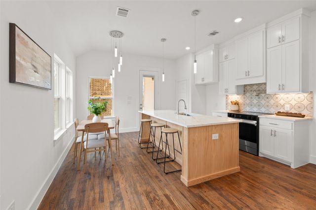 410 Matthew Street, Hillsboro, TX 76645