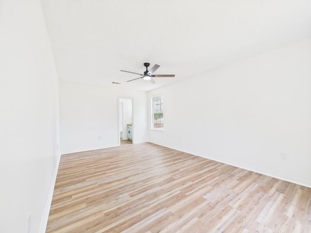 175 Villacrest Drive, Crestview, FL 32536