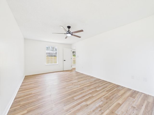 175 Villacrest Drive, Crestview, FL 32536