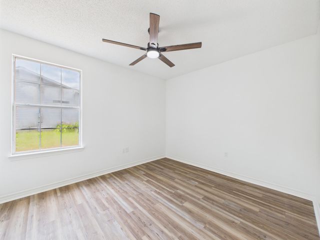 175 Villacrest Drive, Crestview, FL 32536