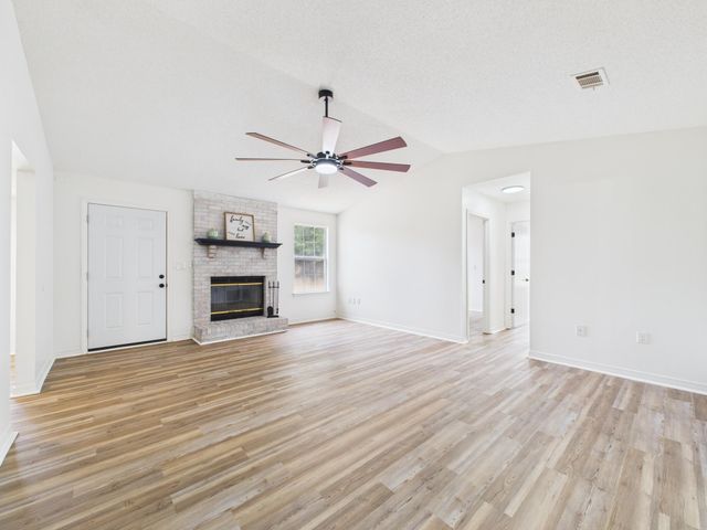 175 Villacrest Drive, Crestview, FL 32536