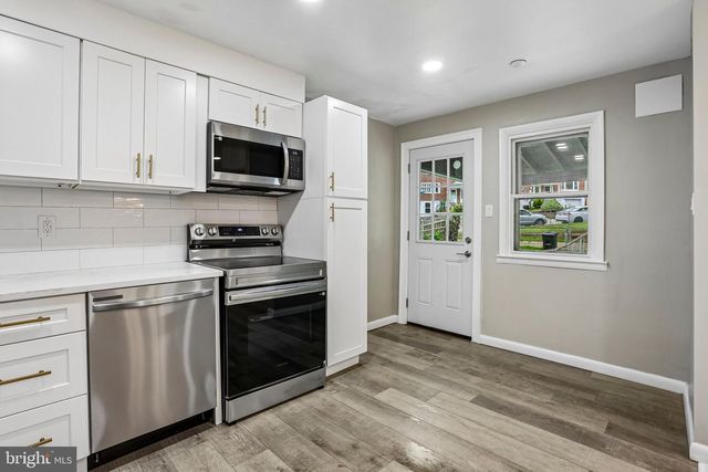 4008 POWELL RD, Brookhaven, PA 19015
