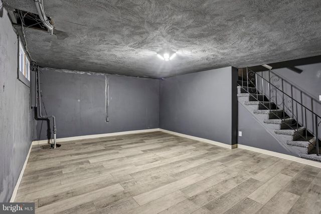 4008 POWELL RD, Brookhaven, PA 19015