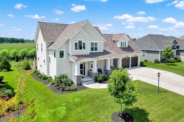 10171 S Woodside COURT, Franklin, WI 53132