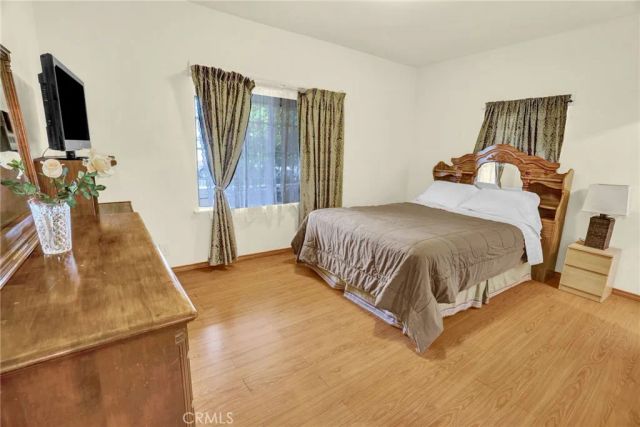 1417 S Norton Avenue, Los Angeles, CA 90019