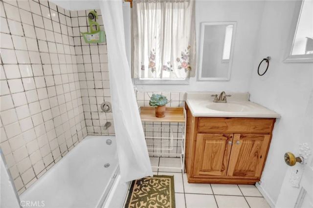 1417 S Norton Avenue, Los Angeles, CA 90019