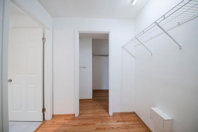 5300 Carriage Way Drive 107, Rolling Meadows, IL 60008