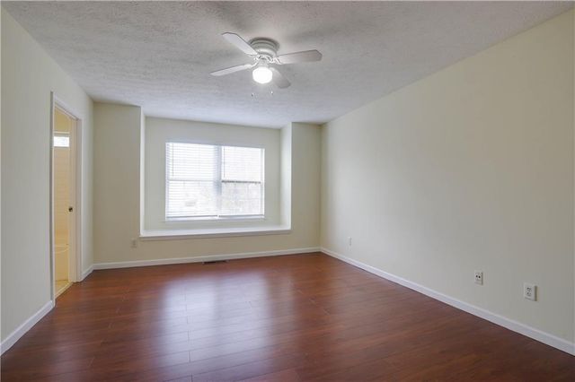 4033 Oak Glenn Drive, Duluth, GA 30096