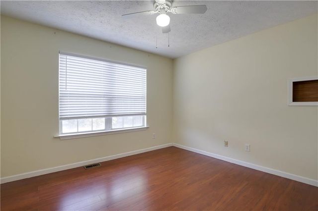 4033 Oak Glenn Drive, Duluth, GA 30096