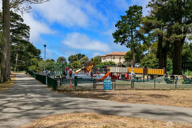 2214 34th Avenue, San Francisco, CA 94116