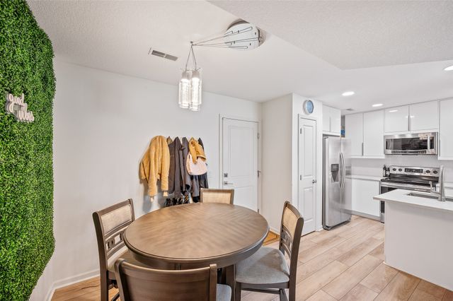 10104 Agate Lane, Johnston, IA 50131