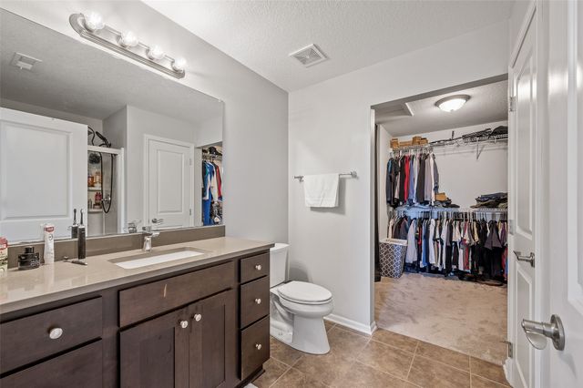 10104 Agate Lane, Johnston, IA 50131