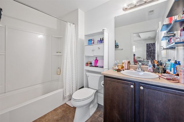10104 Agate Lane, Johnston, IA 50131