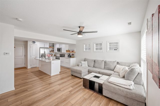 10104 Agate Lane, Johnston, IA 50131