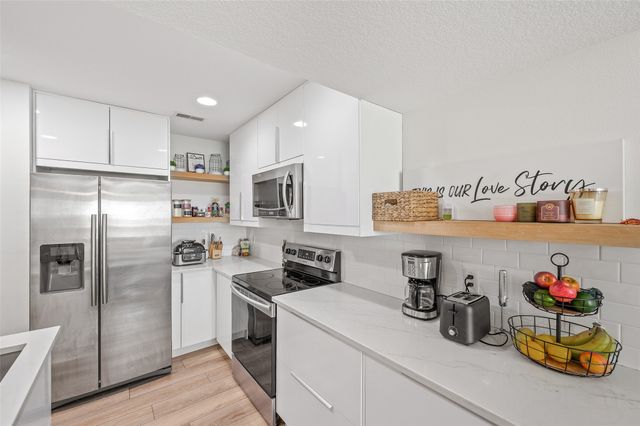 10104 Agate Lane, Johnston, IA 50131