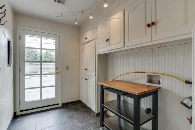 2924 Cornwall Place, Oklahoma City, OK 73120