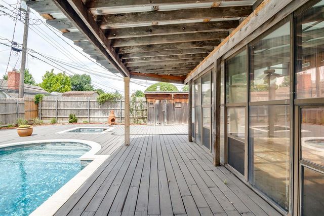 2924 Cornwall Place, Oklahoma City, OK 73120