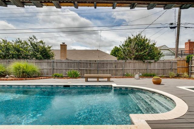 2924 Cornwall Place, Oklahoma City, OK 73120