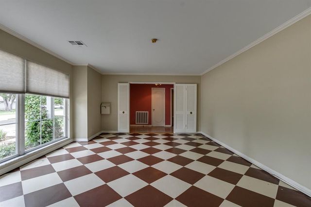 2924 Cornwall Place, Oklahoma City, OK 73120