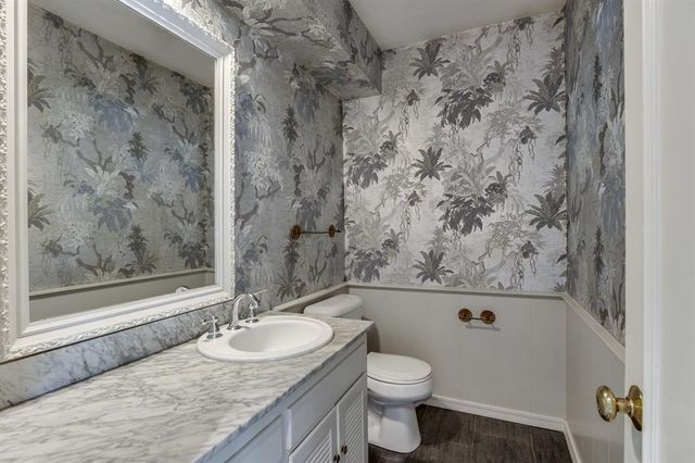 2924 Cornwall Place, Oklahoma City, OK 73120
