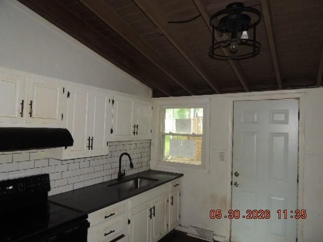 2423 S Claremont Avenue, Independence, MO 64052