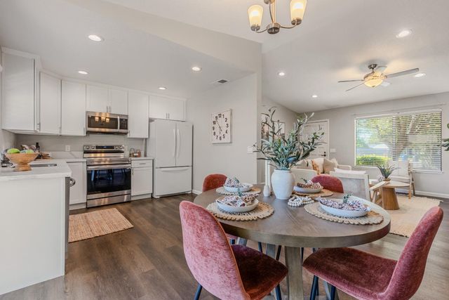 11092 Gingerwood Way, Rancho Cordova, CA 95670