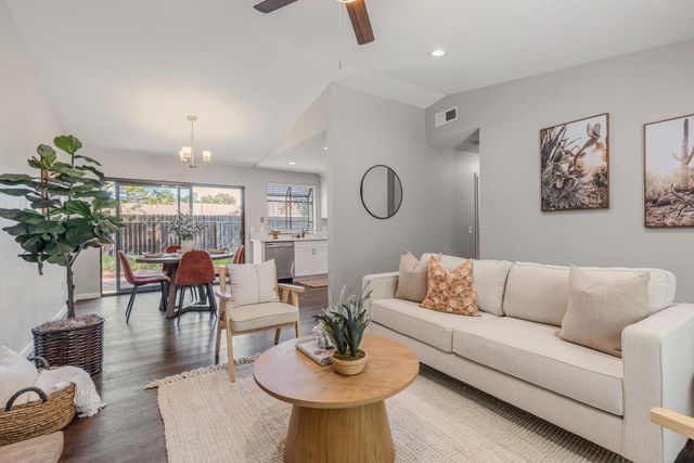 11092 Gingerwood Way, Rancho Cordova, CA 95670