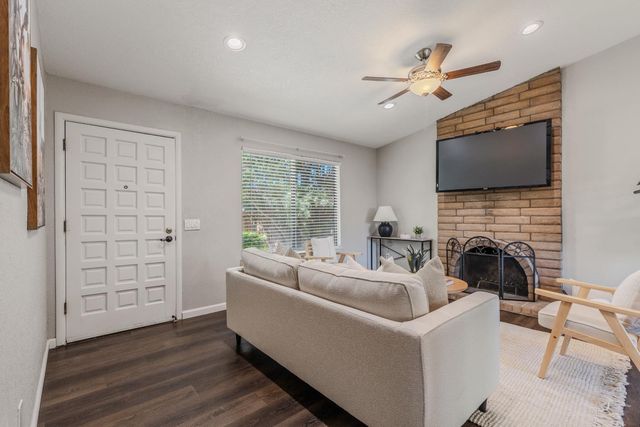 11092 Gingerwood Way, Rancho Cordova, CA 95670