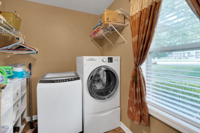 165 Tanglewood Trl, Estill Springs, TN 37330