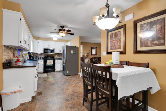 165 Tanglewood Trl, Estill Springs, TN 37330