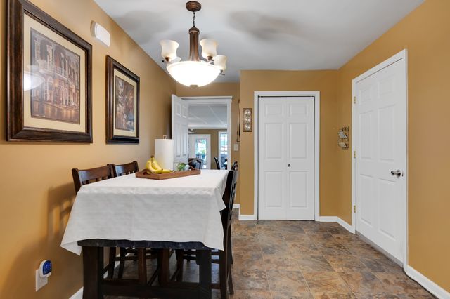 165 Tanglewood Trl, Estill Springs, TN 37330