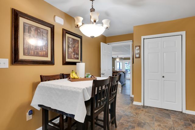 165 Tanglewood Trl, Estill Springs, TN 37330