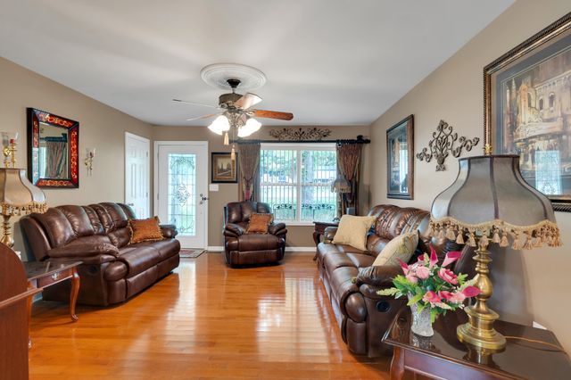 165 Tanglewood Trl, Estill Springs, TN 37330