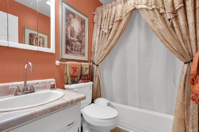 165 Tanglewood Trl, Estill Springs, TN 37330