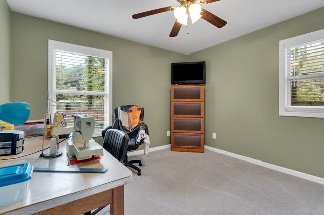 165 Tanglewood Trl, Estill Springs, TN 37330
