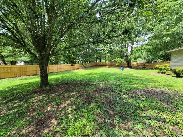 165 Tanglewood Trl, Estill Springs, TN 37330