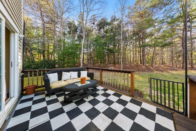 39 Megansett Dr 31H, Plymouth, MA 02360