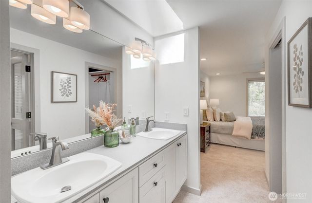 2308 NE 123rd Street, Seattle, WA 98125