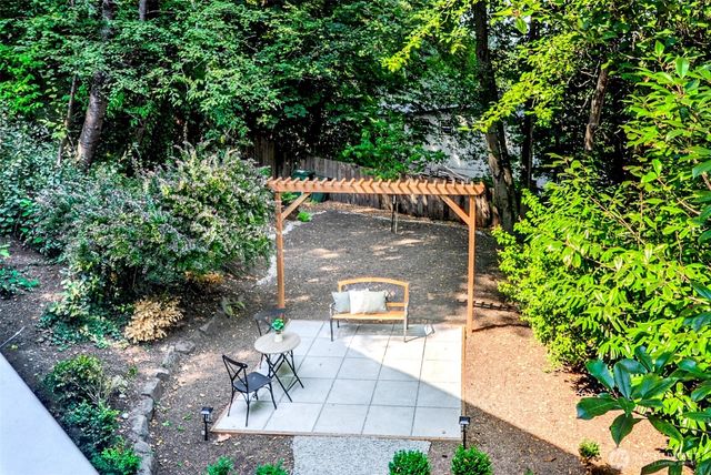 2308 NE 123rd Street, Seattle, WA 98125