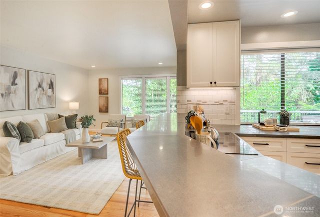 2308 NE 123rd Street, Seattle, WA 98125