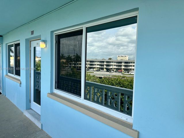455 Golden Isles Dr 308, Hallandale Beach, FL 33009
