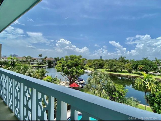 455 Golden Isles Dr 308, Hallandale Beach, FL 33009